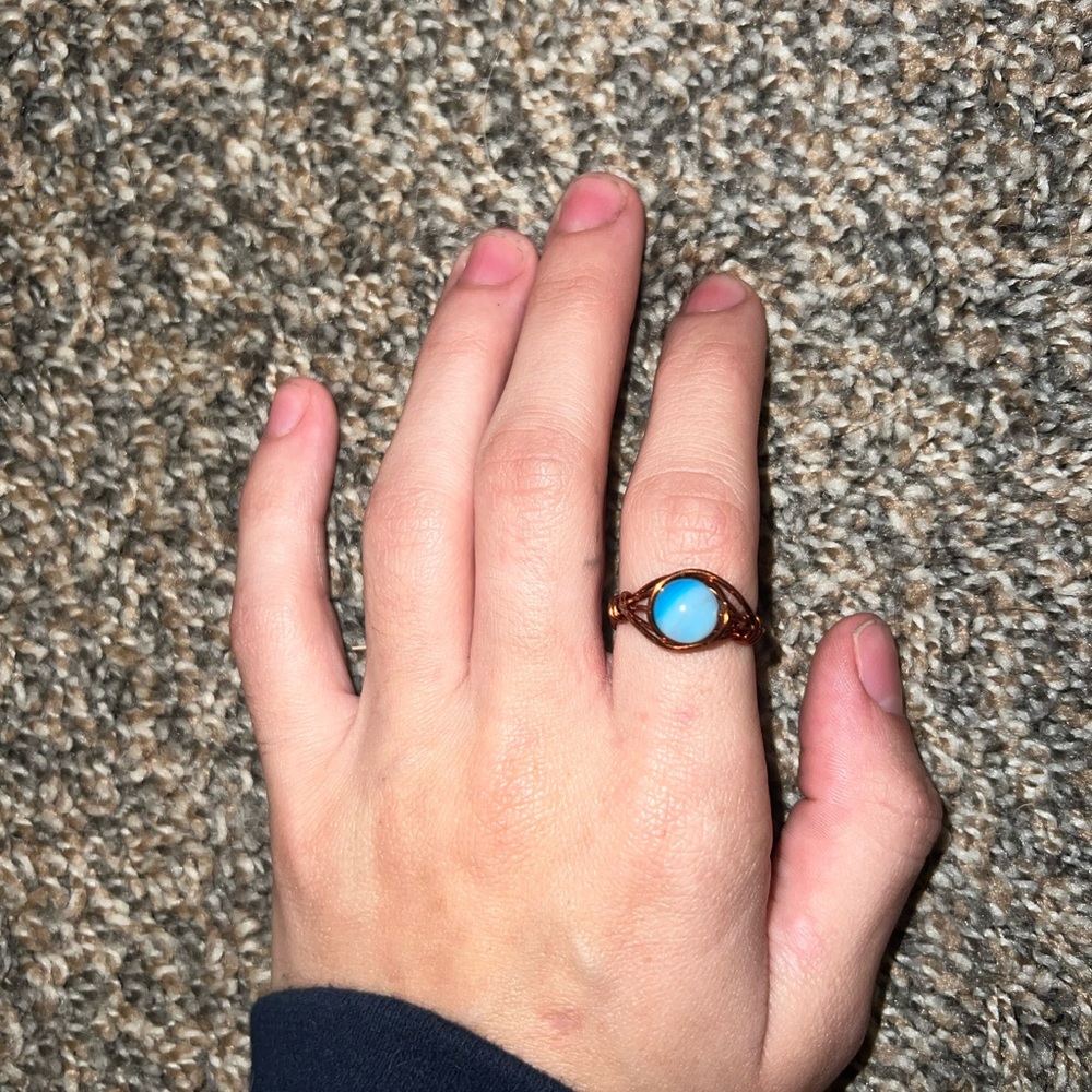 Handmade wire ring, size7